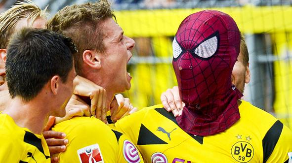 Aubameyang spider mask Dortmund