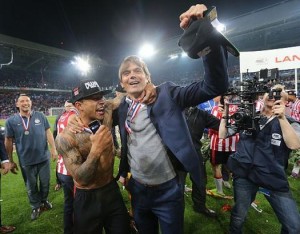 PSV title Memphis Depay Cocu