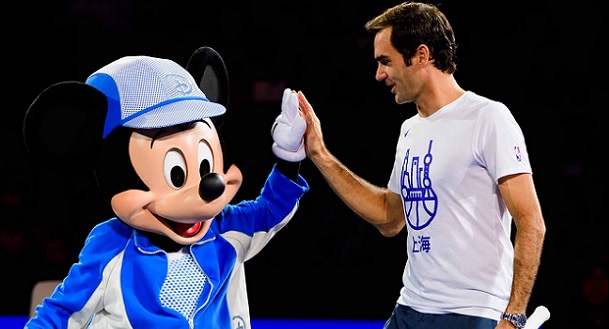 Federer Shanghai Mickey Mouse dance