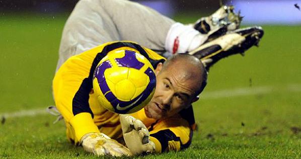 Gabor Kiraly Hungary Euro save