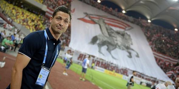 Dinamo Bucharest fans choreorgaphy vs Steaua