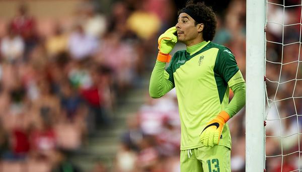 guillermo ochoa malaga granada