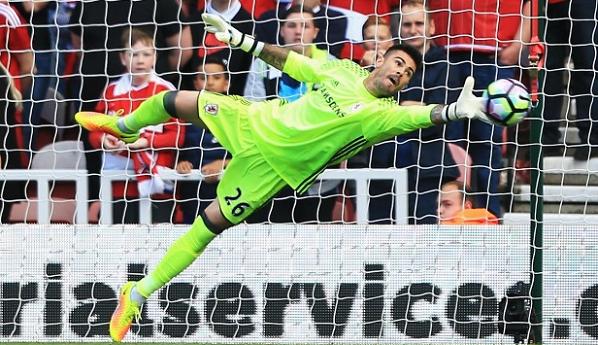 victor valdes middlesbrough save